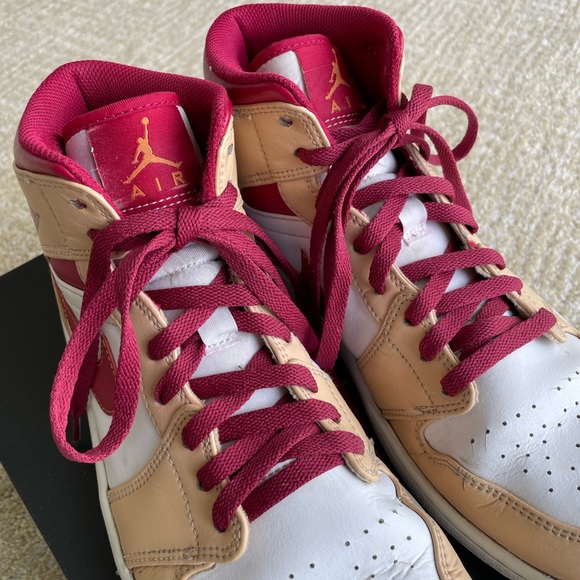 Nike Air Jordan 1 Mid Light Curry Cardinal size 9.5 554724-201 OG I Retro GC - Picture 7 of 16